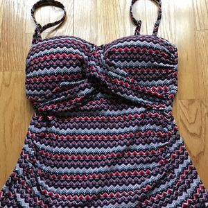 Target Tankini Top size S NWT